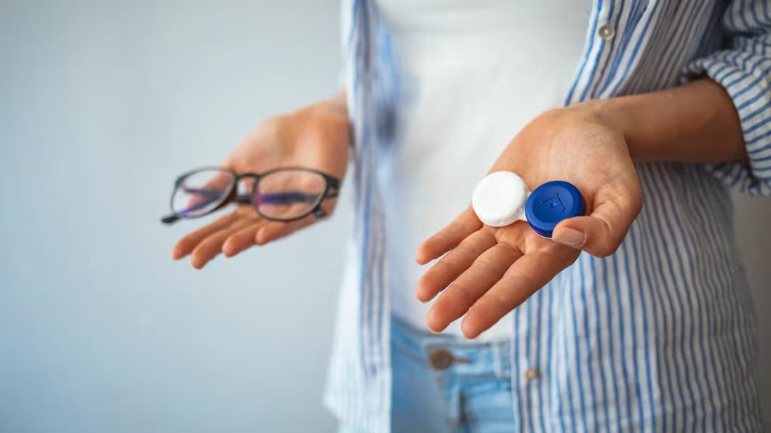 Contact Lenses vs. Glasses: Which Is Better for You?