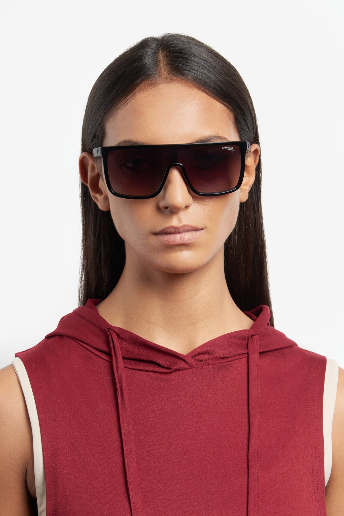 Carrera 8060/S sunglasses - worn front view - Colour: Gold