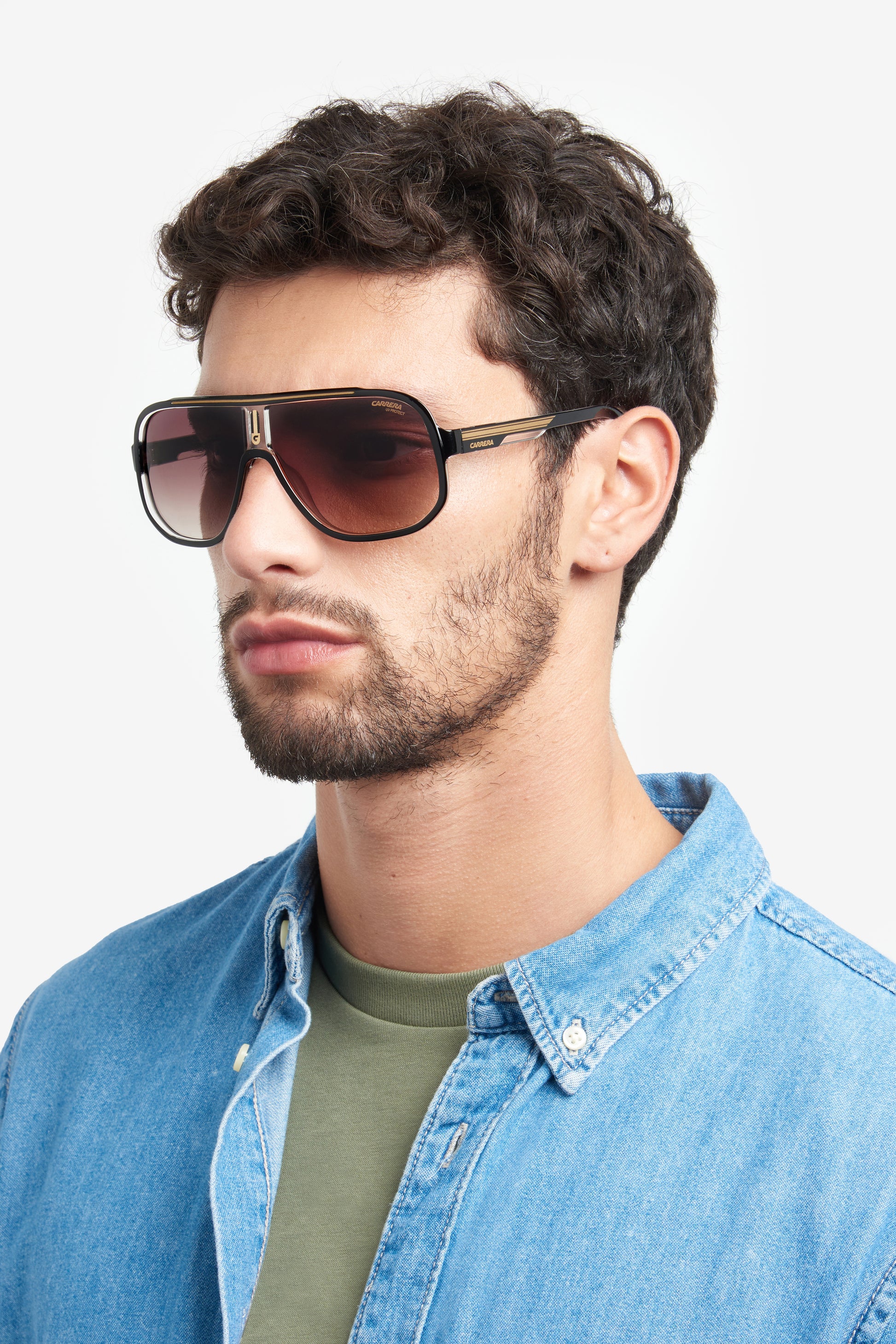 Carrera 1058/S sunglasses - worn three-quarter view - Colour: Gold