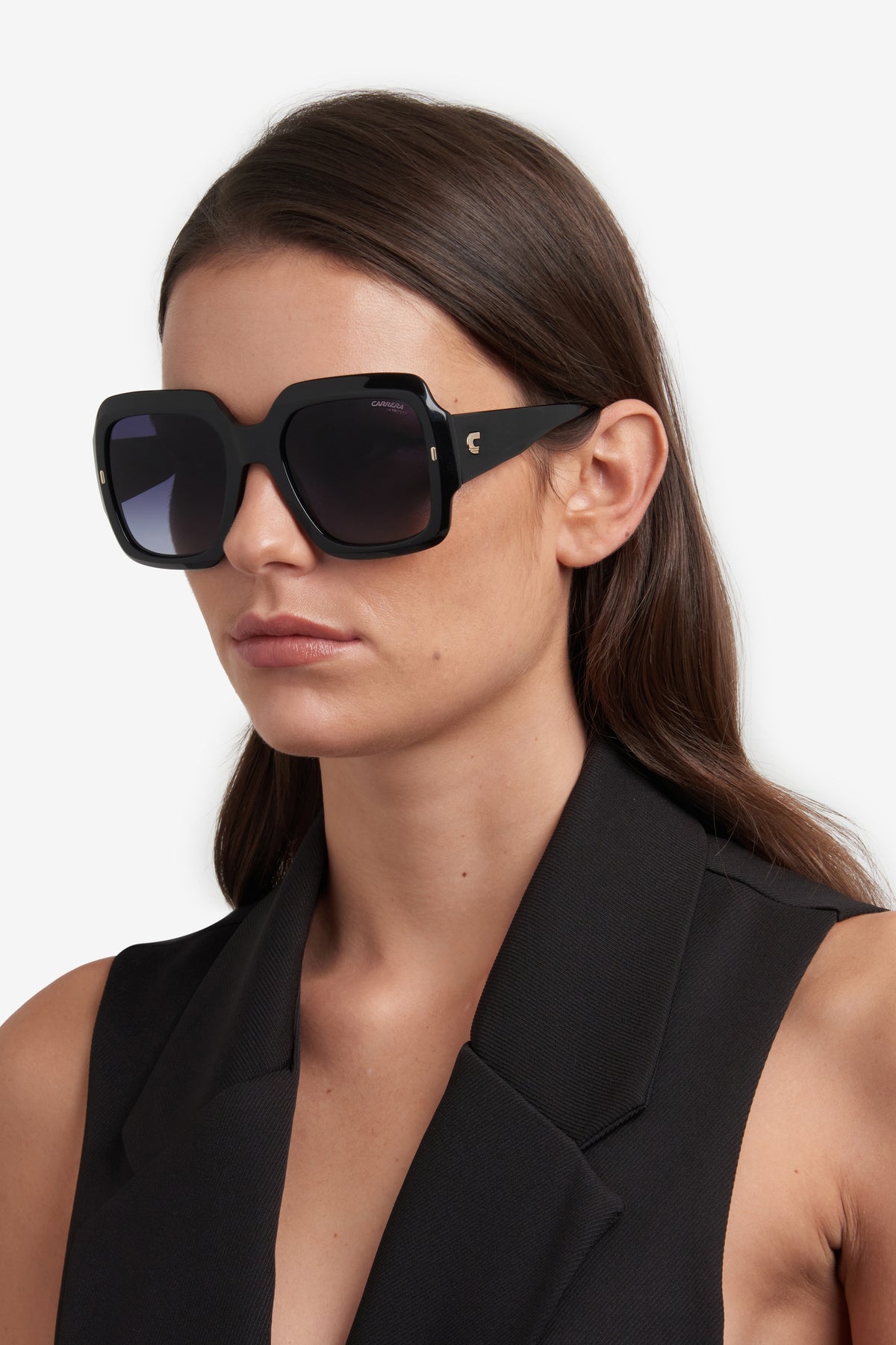 Carrera 3004/S sunglasses - worn three-quarter view - Colour: Black