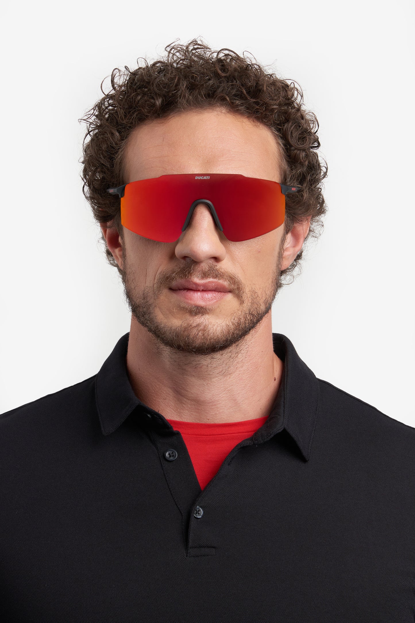 Colour: Red - Carrera Carduc 033/S model angle view