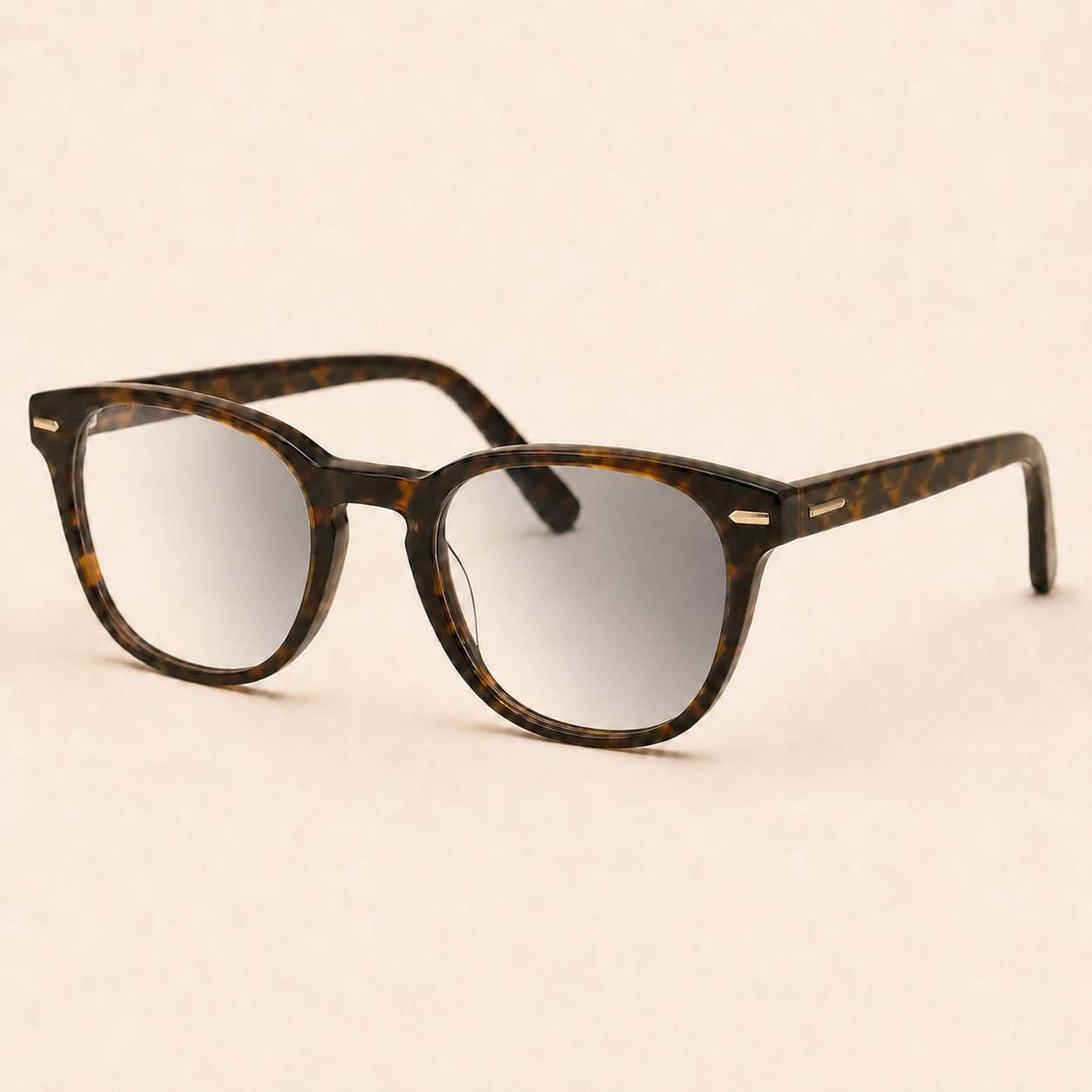 Light-adaptive lens replacement product image