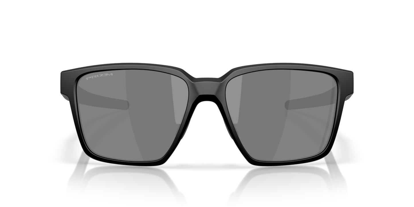 Oakley Actuator SQ Sunglasses front view - Colour: Matte Black / Prizm Black