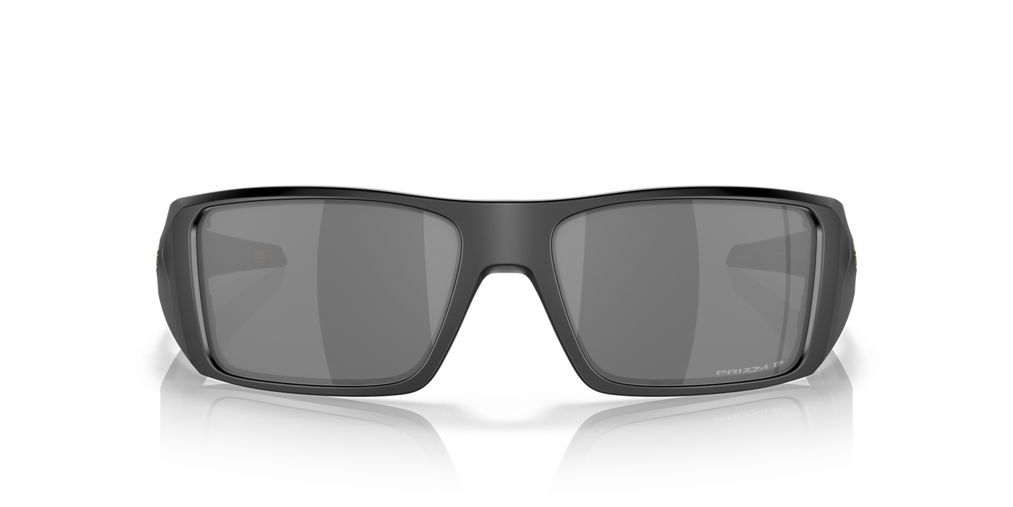 Oakley Heliostat Sunglasses front view - Colour: Matte Black / Prizm Black Polarised