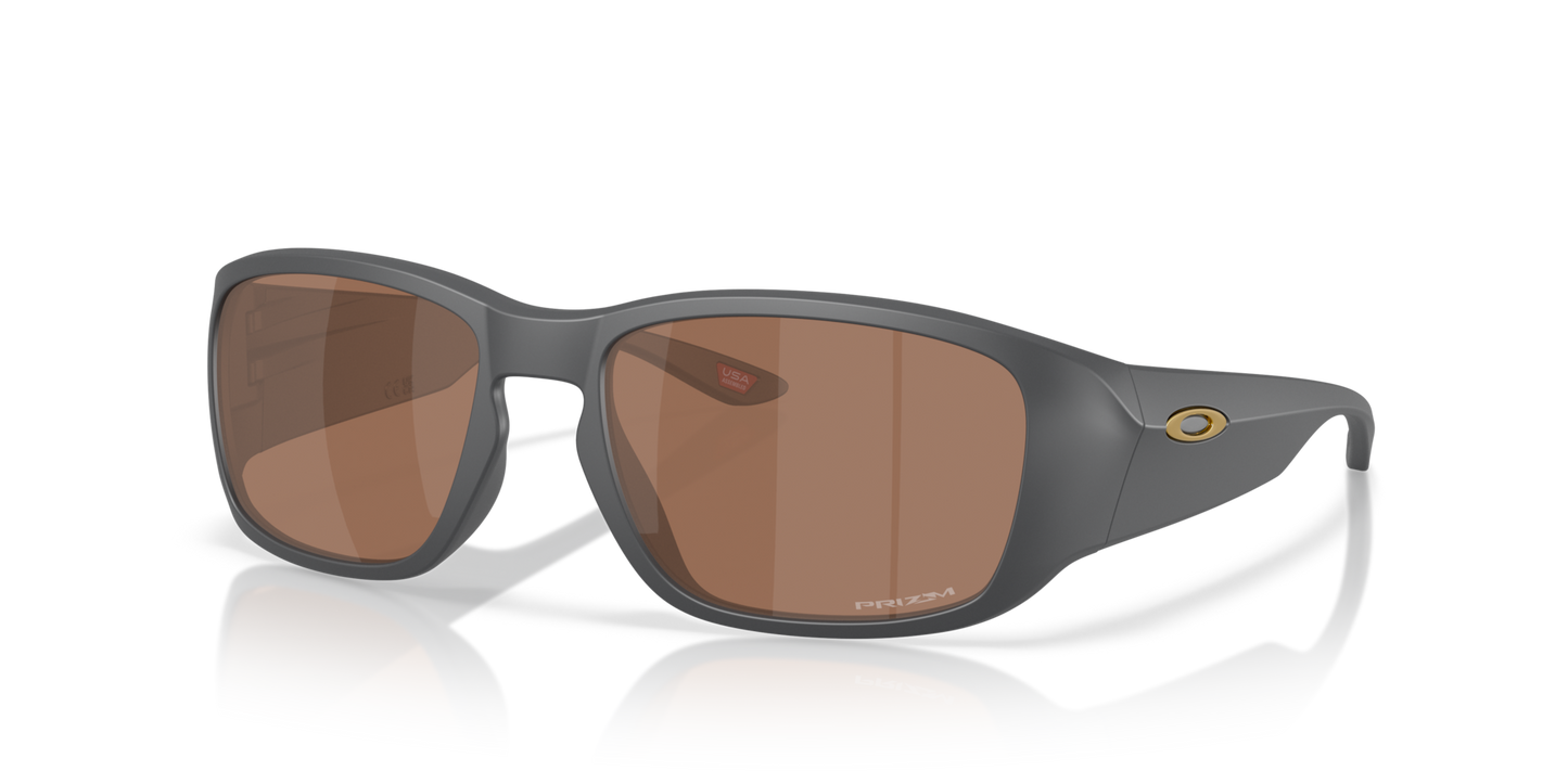 Oakley Tourniquet Sunglasses angle view - Colour: Matte Carbon / Prizm Tungsten