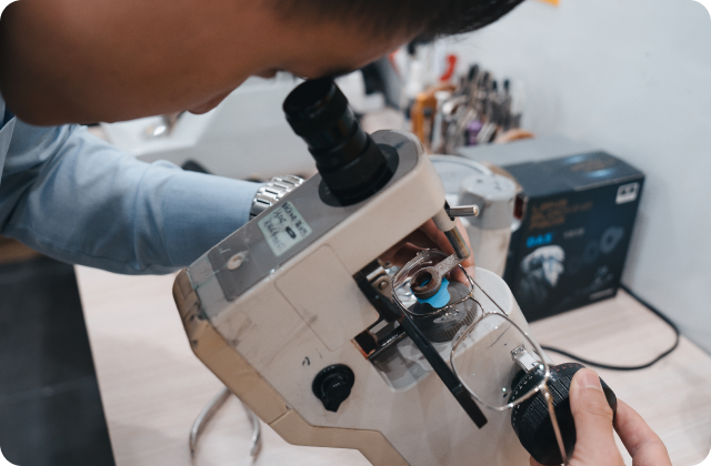 Contact lens fitting